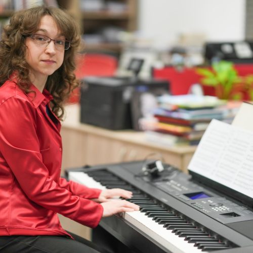 (108) 5. Mariana Owczarz - klasa fortepianu , akompaniament